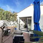Prázdninový dům Maison Calme Avec Jardin Clos, 800m - 2 Chambres, Bbq, Parking Prive, Wifi - Fr-1-224b-116 *