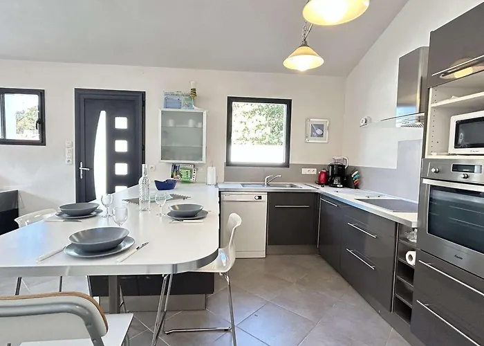 Maison Calme Avec Jardin Clos, 800m - 2 Chambres, Bbq, Parking Prive, Wifi - Fr-1-224b-116 Vakantiehuis La Guérinière