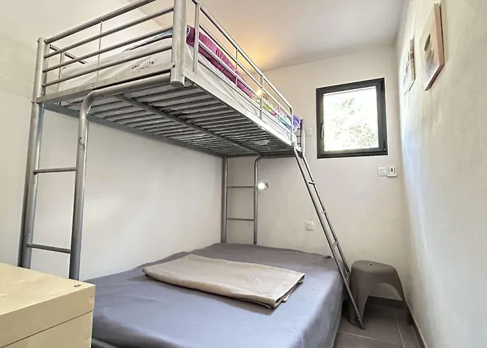 Maison Calme Avec Jardin Clos, 800m - 2 Chambres, Bbq, Parking Prive, Wifi - Fr-1-224b-116 Vakantiehuis *